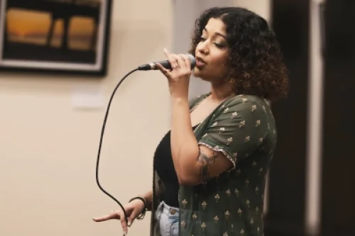 Lavanya 2 blue house to_o400_267 Lavanya 2 blue house to_o400_267